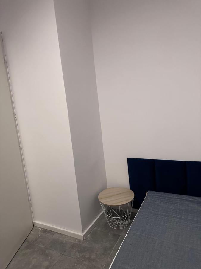 One World Hostel Гданьск Экстерьер фото