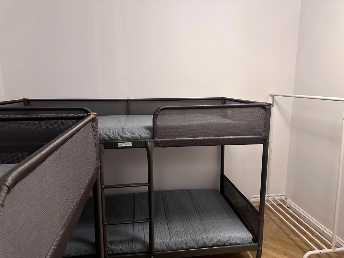 One World Hostel Гданьск Экстерьер фото