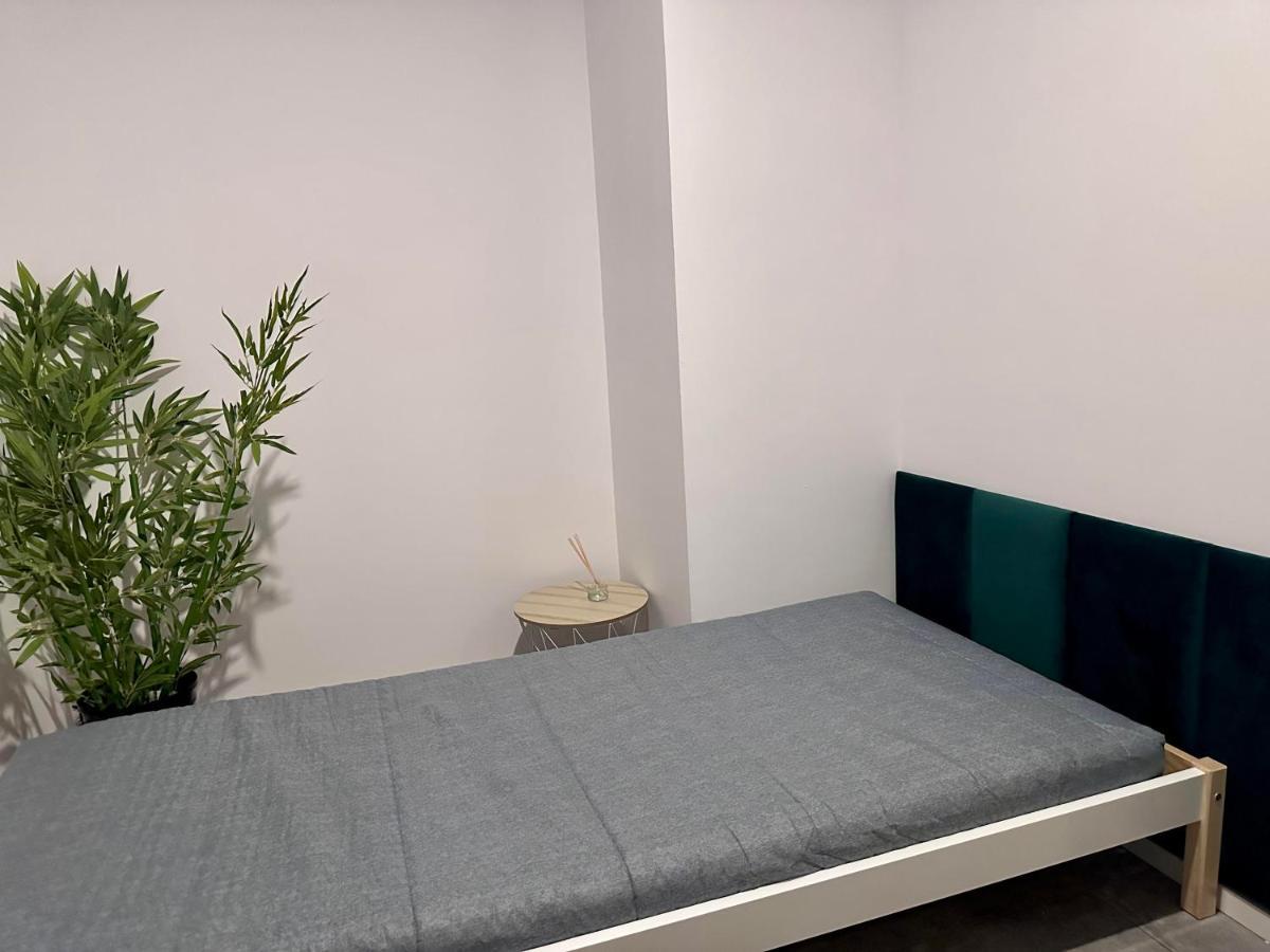 One World Hostel Гданьск Экстерьер фото